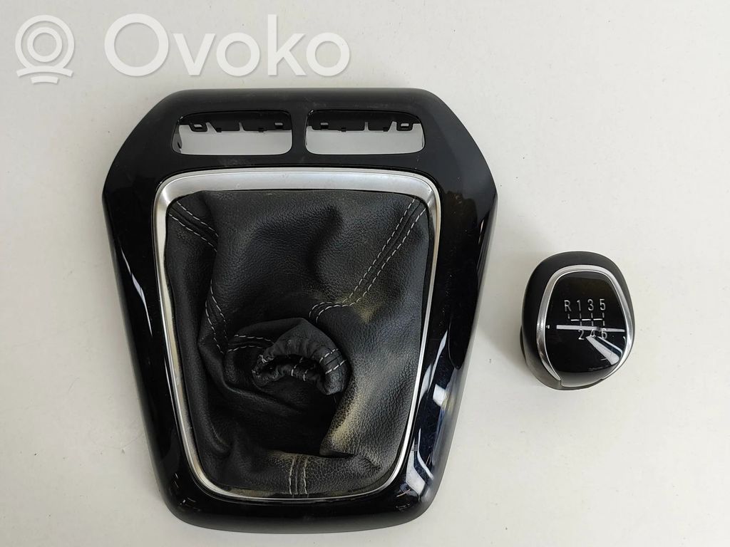 Opel Corsa F Consola de plástico de la palanca de cambios 