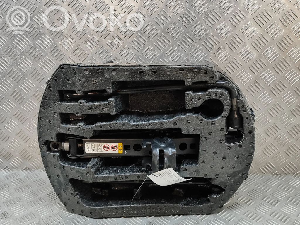 Tool set   04766498AA,68284640AB