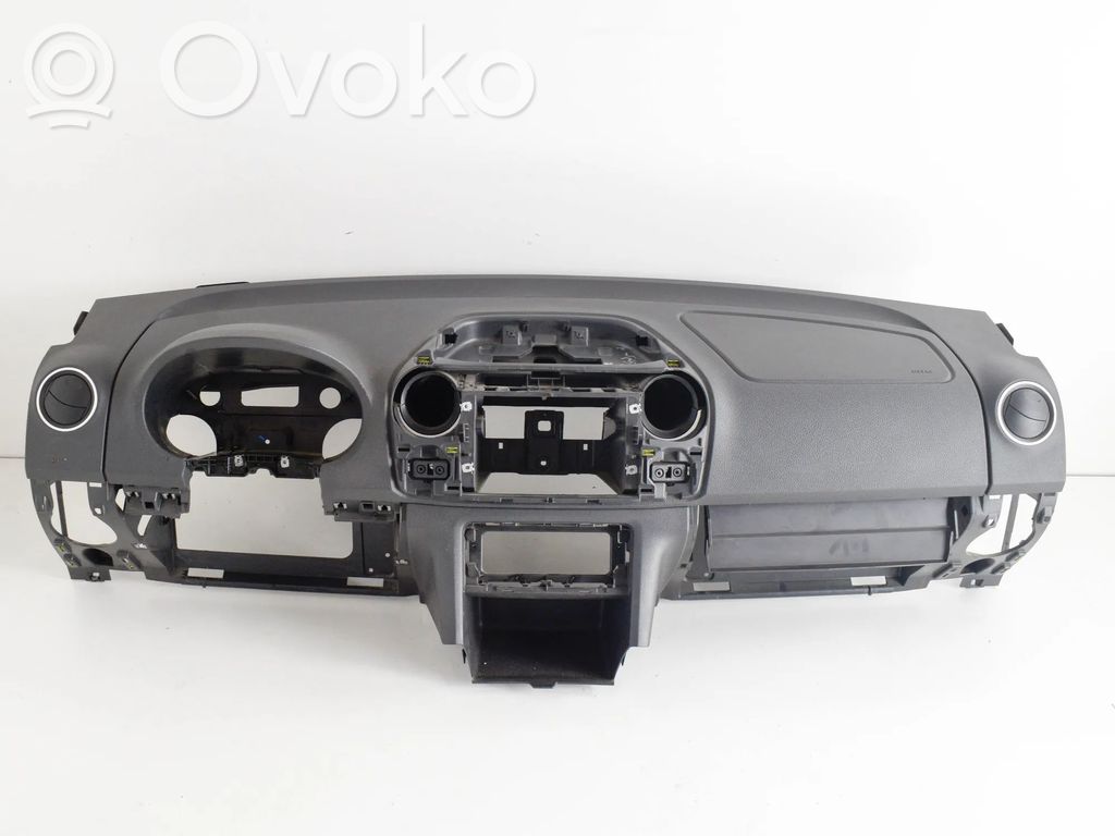 Volkswagen Amarok Deska rozdzielcza 