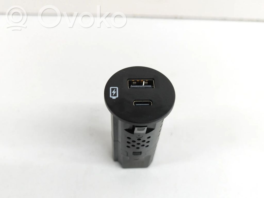 Ford Mustang Mach-E Enchufe conector USB 