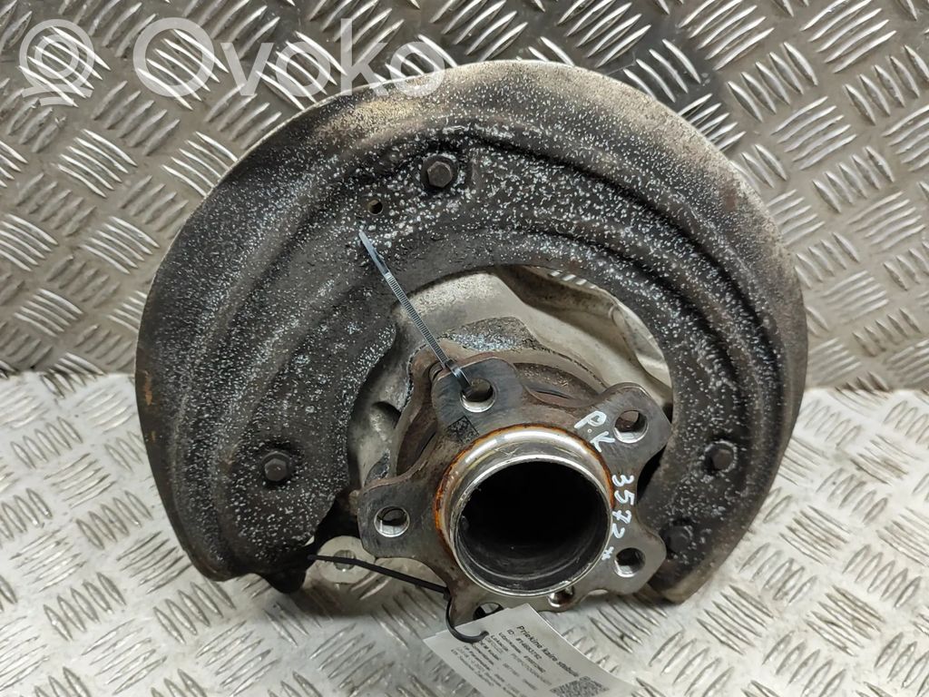 BMW 3 G20 G21 Piasta koła przedniego 