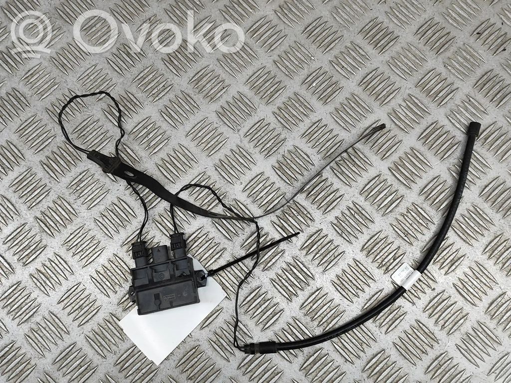 BMW 5 F10 F11 Sterownik / Moduł elektrycznej klapy tylnej / bagażnika 