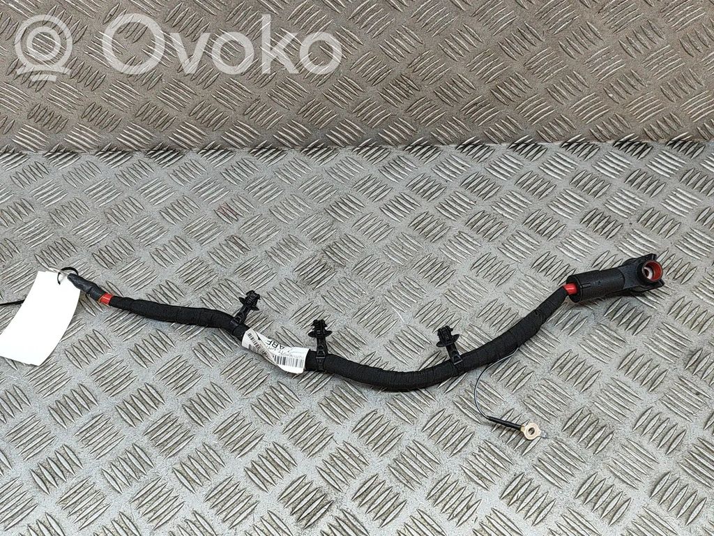 Ford Puma Pluskaapeli (akku) 