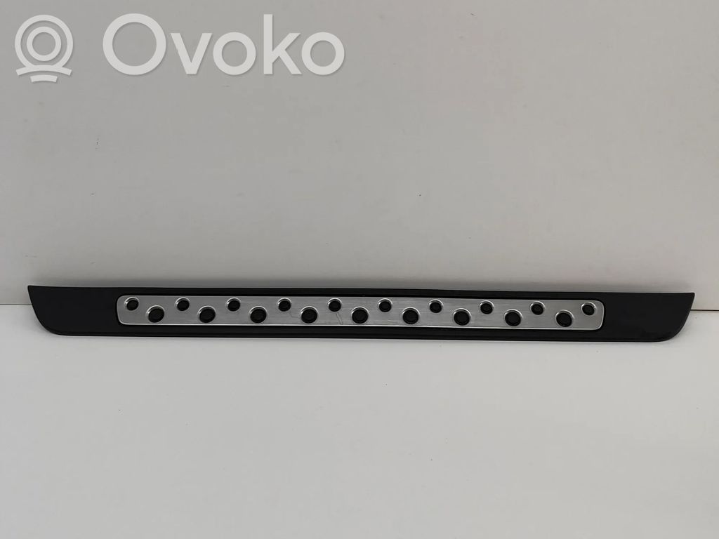 Toyota GT 86 Osłona listwy przedniej 