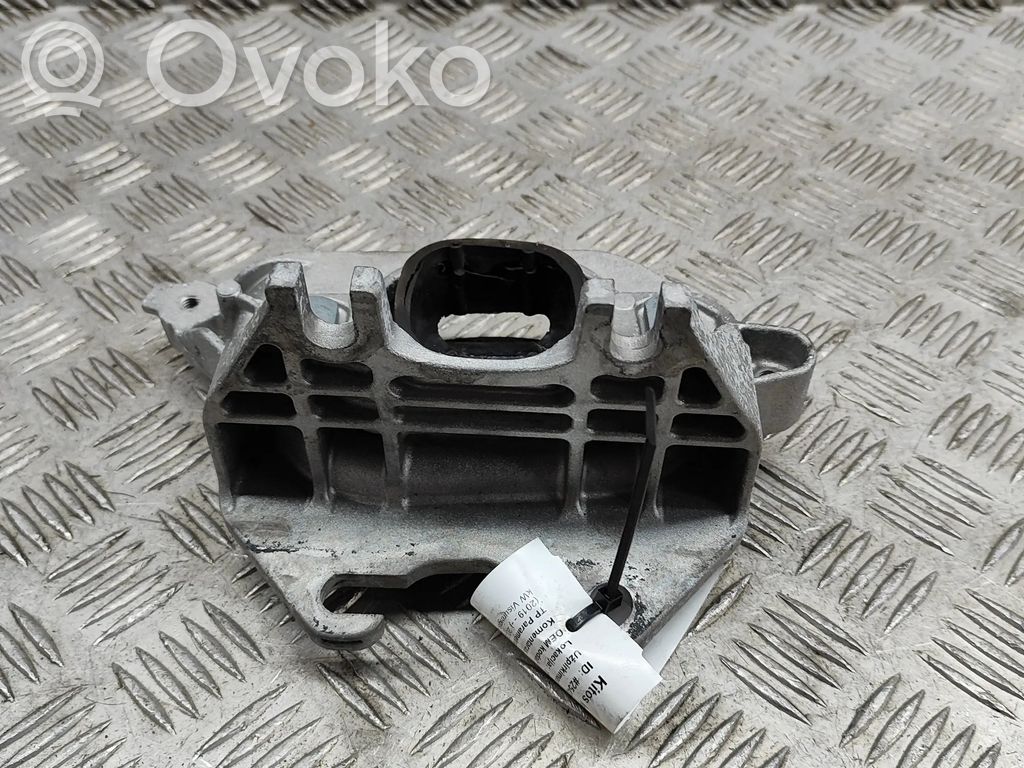 Nissan Juke II F16 Engine mount bracket 