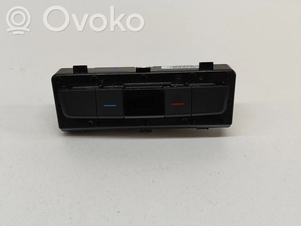 Skoda Enyaq iV Interior fan control switch 