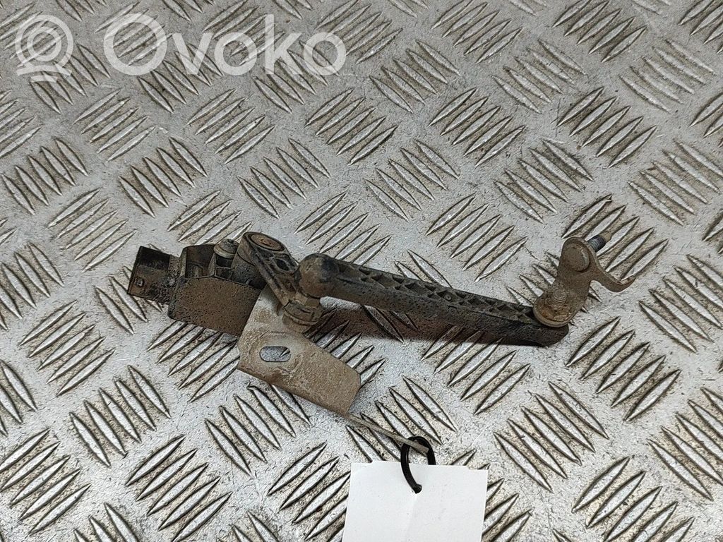 Polestar 2 Aukščio daviklis (priekinių žibintų) 