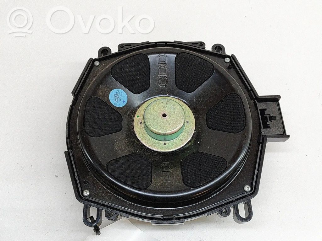 BMW X5 E70 Subwoofer 