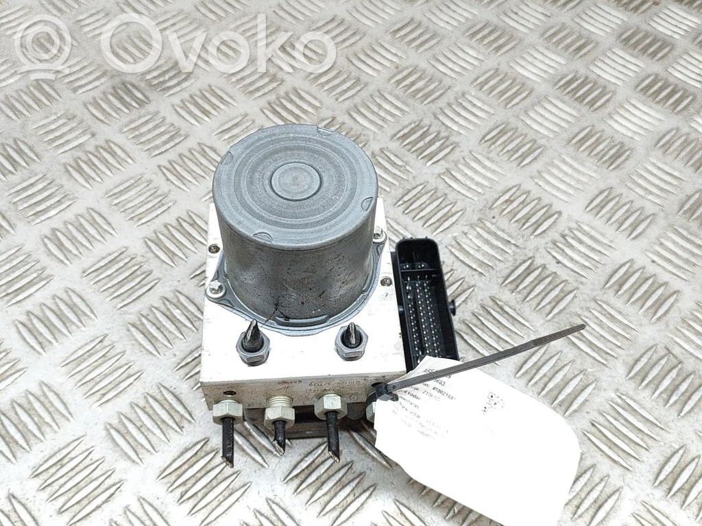 Volvo XC40 ABS bloks 