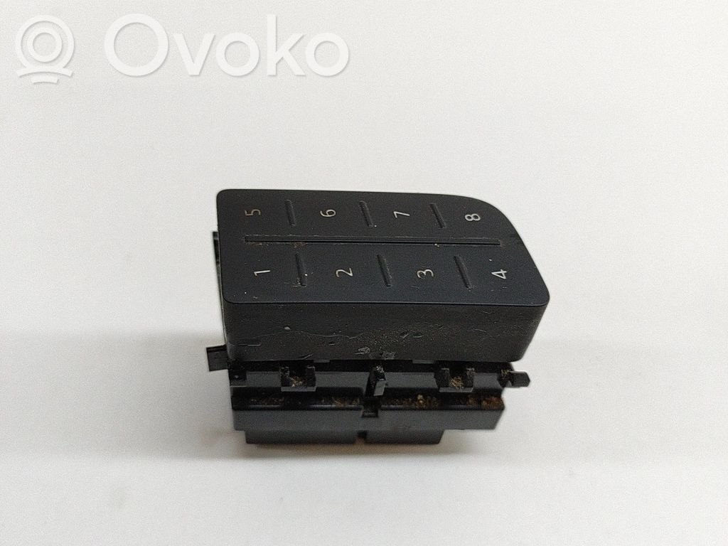 Audi A4 S4 B9 8W Äänenvoimakkuuden ohjauskytkin 
