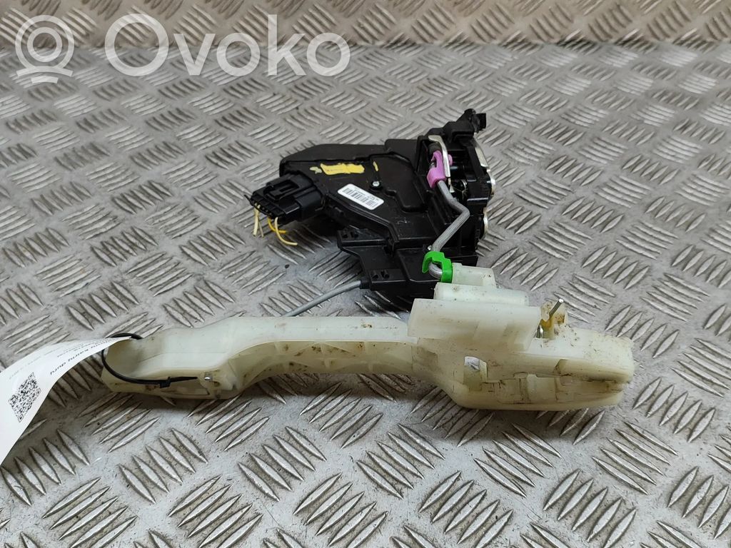 KIA Optima Slēdzene (pie roktura) 