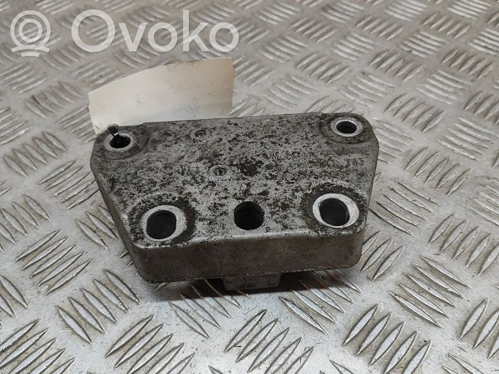 Volkswagen Golf VII Łapa / Mocowanie silnika 