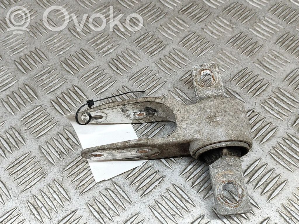 Tesla Model X Engine mount bracket 