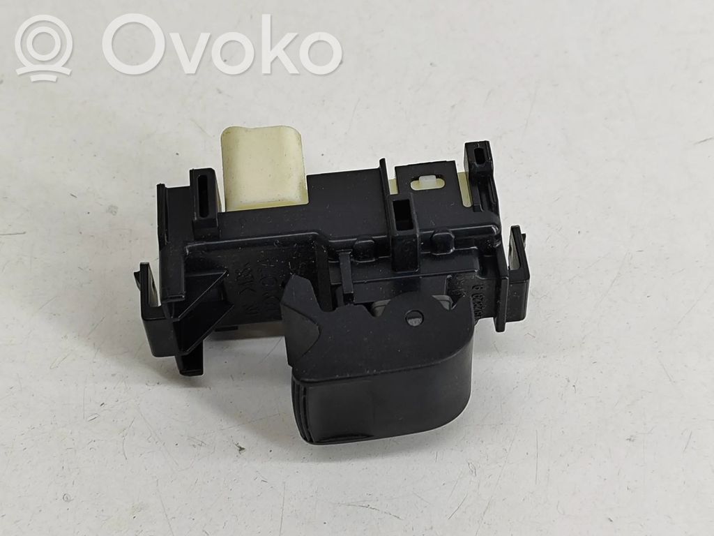 Peugeot 108 Electric window control switch 