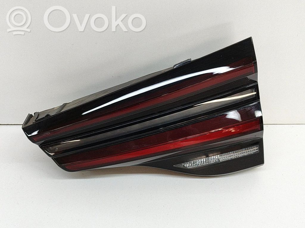 BMW iX3 G08 Lampy tylnej klapy bagażnika 