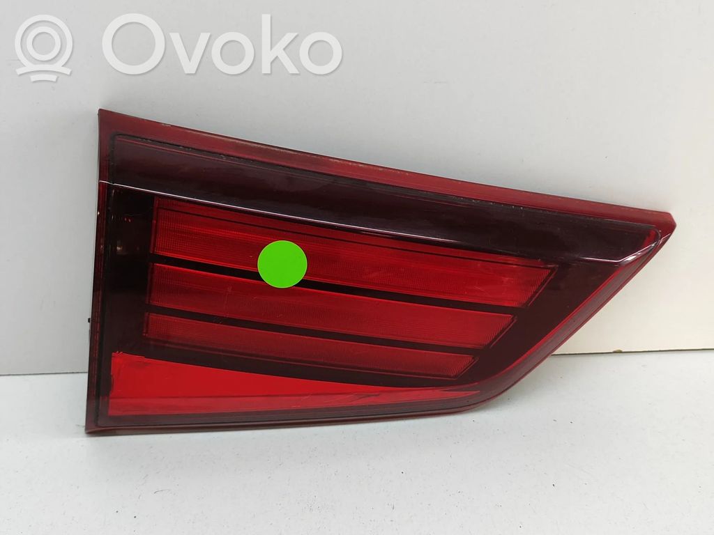 Mitsubishi Outlander Takaluukun takavalot 