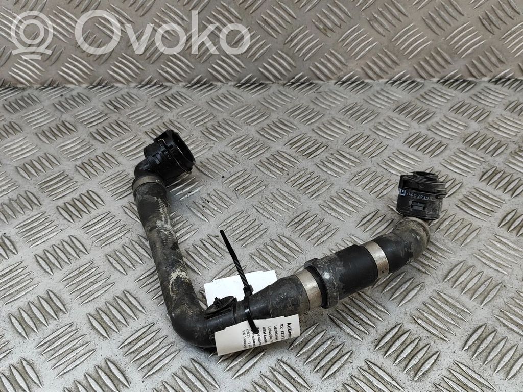 BMW iX Engine coolant pipe/hose 