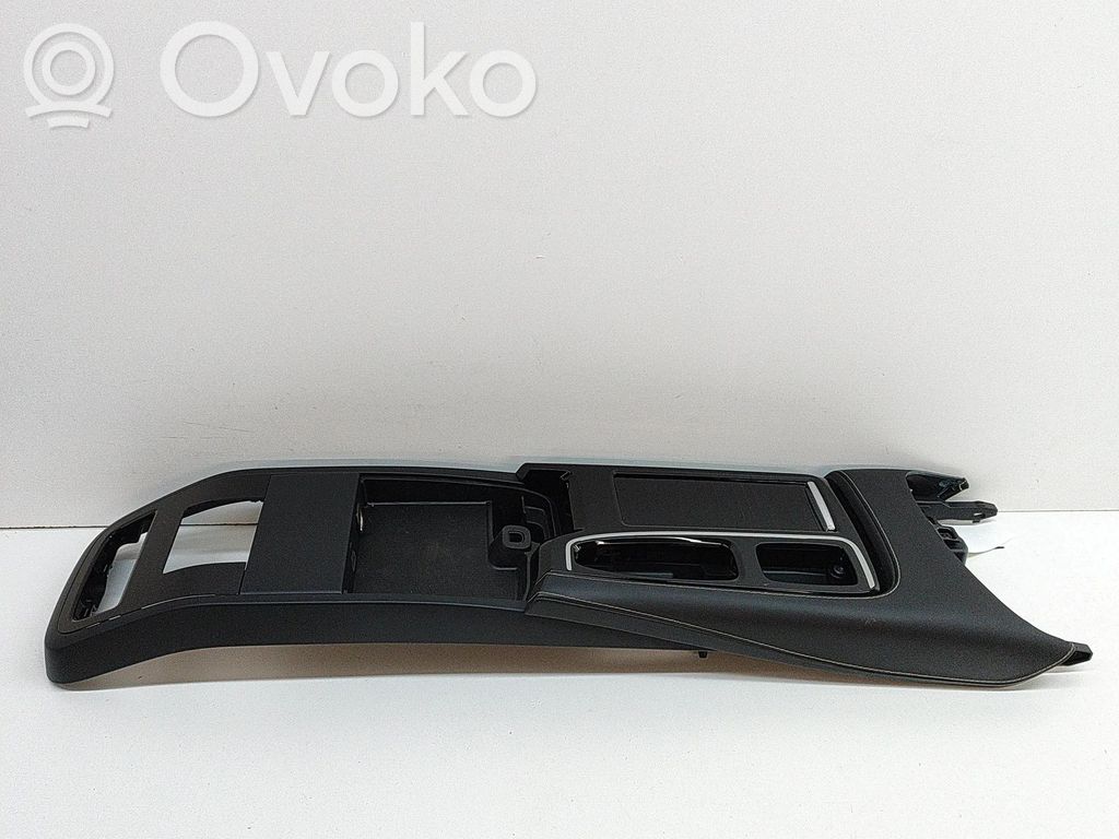 Volvo S90, V90 Otros elementos de la consola central (túnel) 