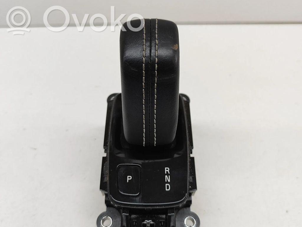 Volvo S90, V90 Perilla/embellecedor de cuero de la palanca de cambios 