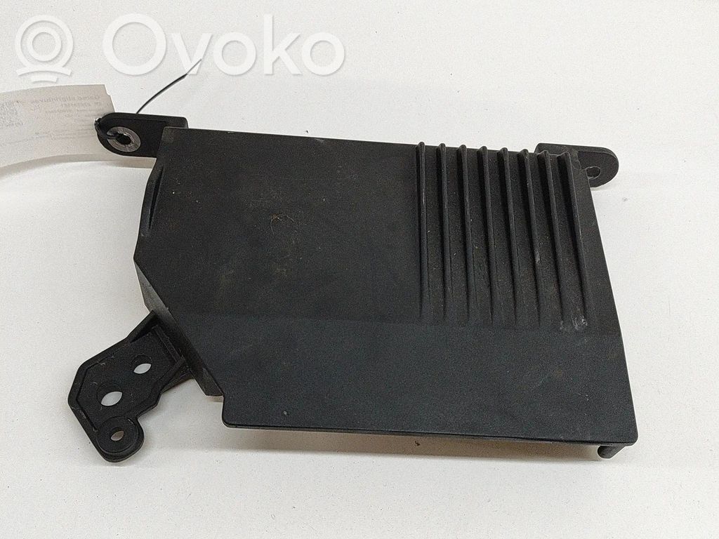 Volvo V60 Wzmacniacz audio 