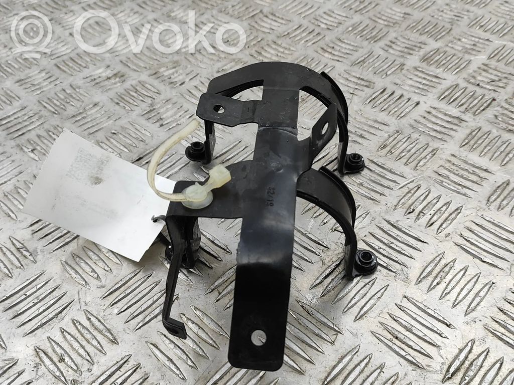 Muu korin osa   J9D319D738BA