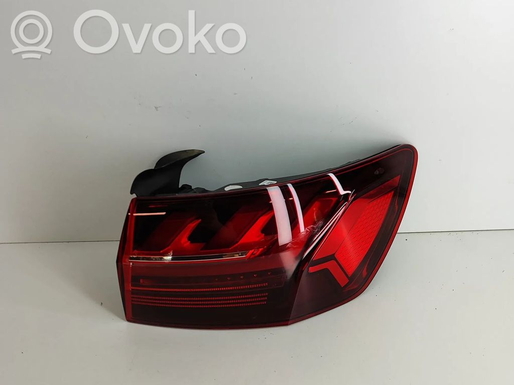 Audi A4 S4 B9 8W Lampa tylna 
