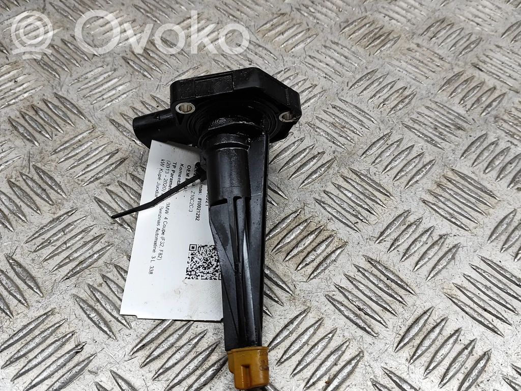 Bagnet poziomu oleju   6PR010497,6PR01049717,8638755