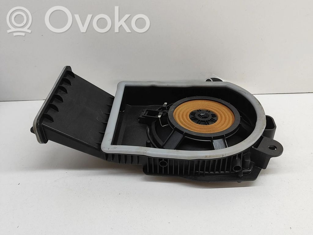 BMW iX1 Subwoofer 