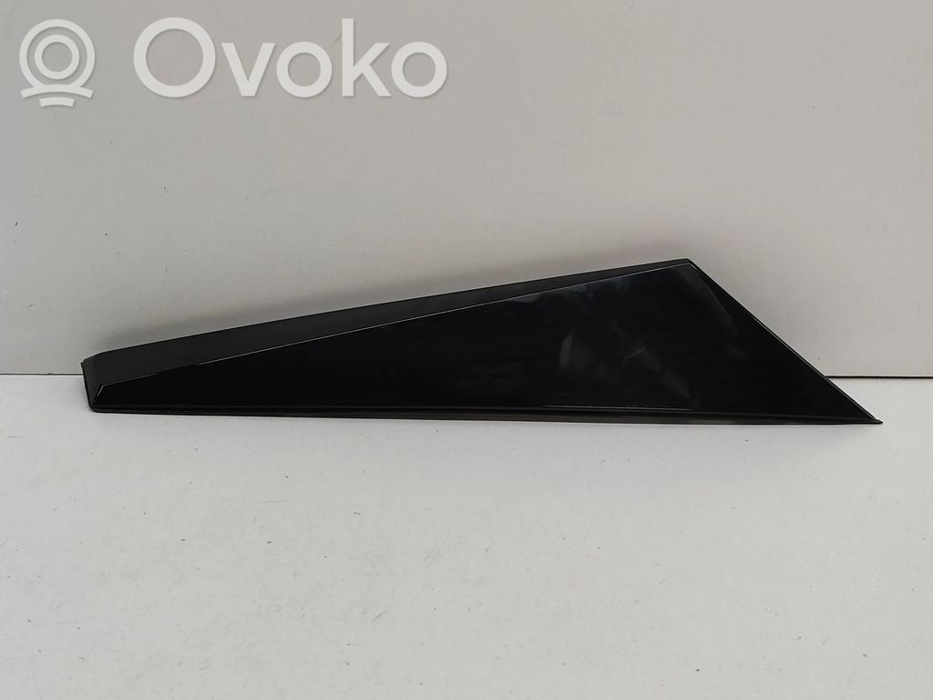 Peugeot 2008 II Tailgate trim 