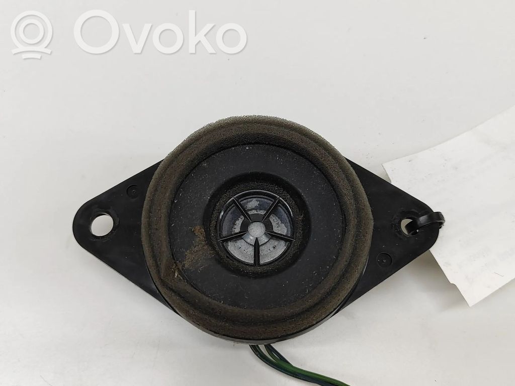 Toyota RAV 4 (XA40) Panel speaker 