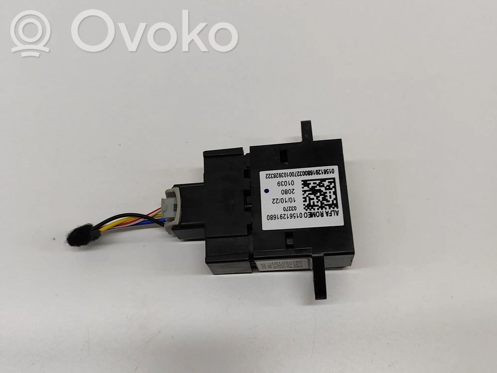 Alfa Romeo Giulia Enchufe conector USB 