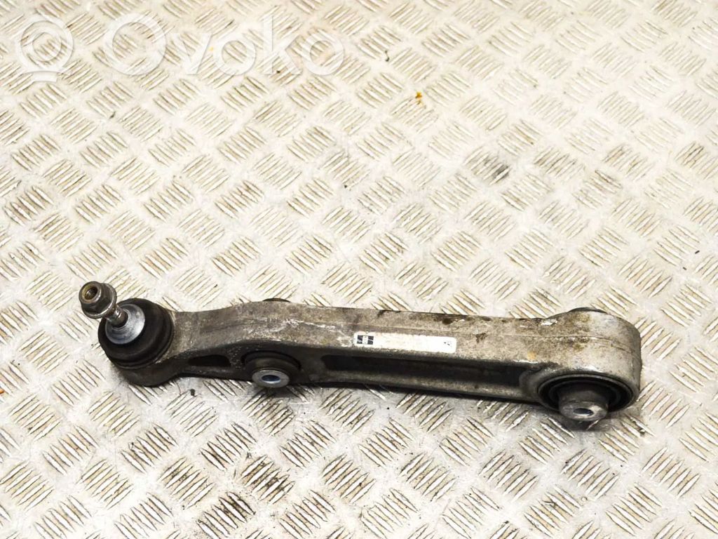 Dakša   104895100B