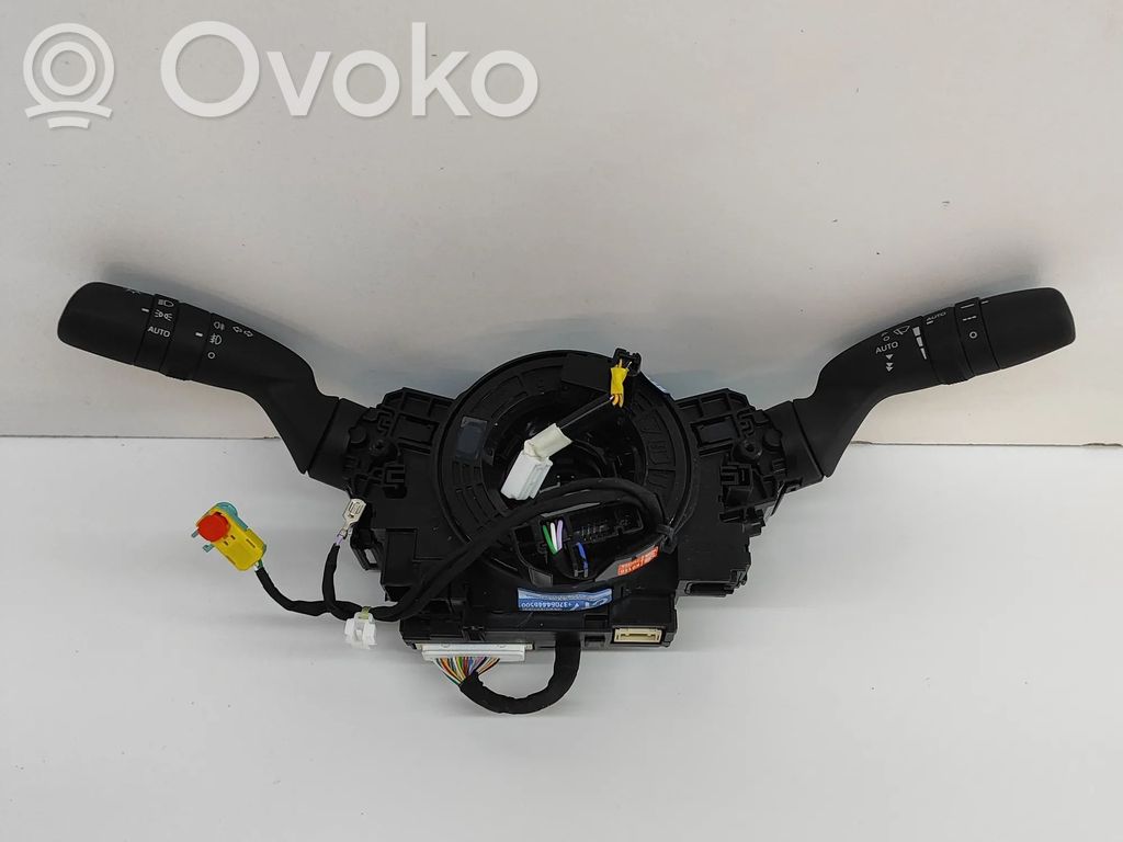 Toyota Yaris Cross Manetka / Przełącznik kierunkowskazów 