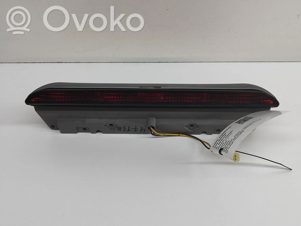 Subaru Forester SG Third/center stoplight 