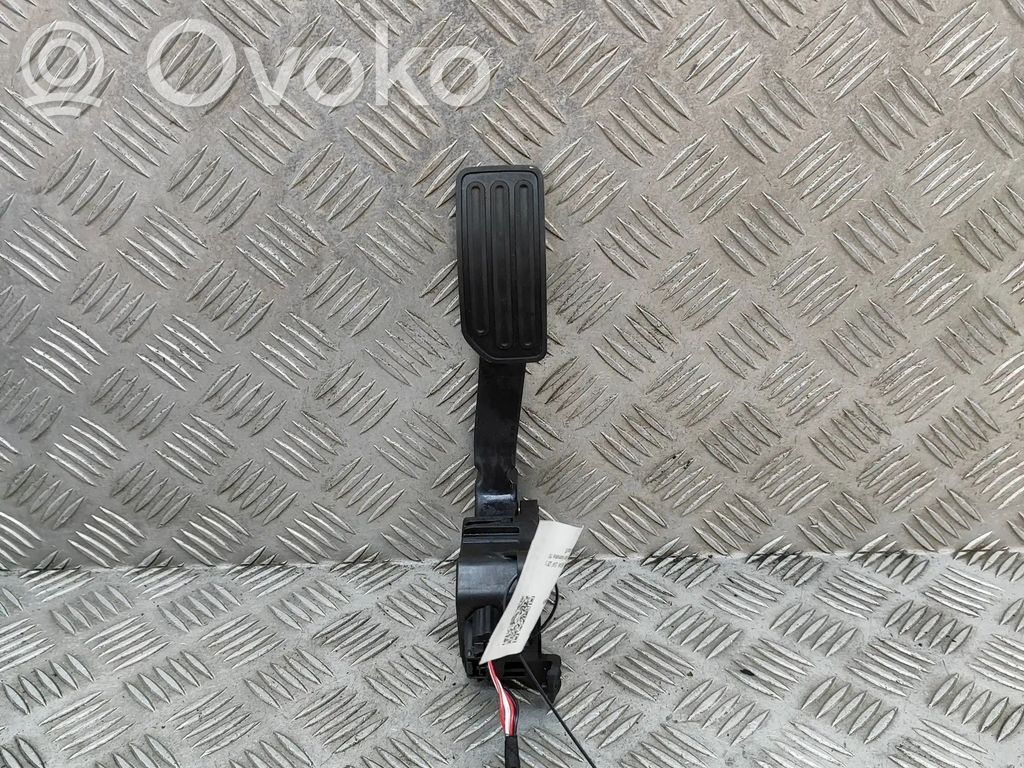 Nissan Leaf II (ZE1) Pedał gazu / przyspieszenia 