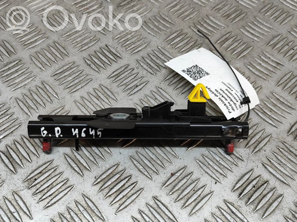 Turvavyön korkeudensäädin   8632605
