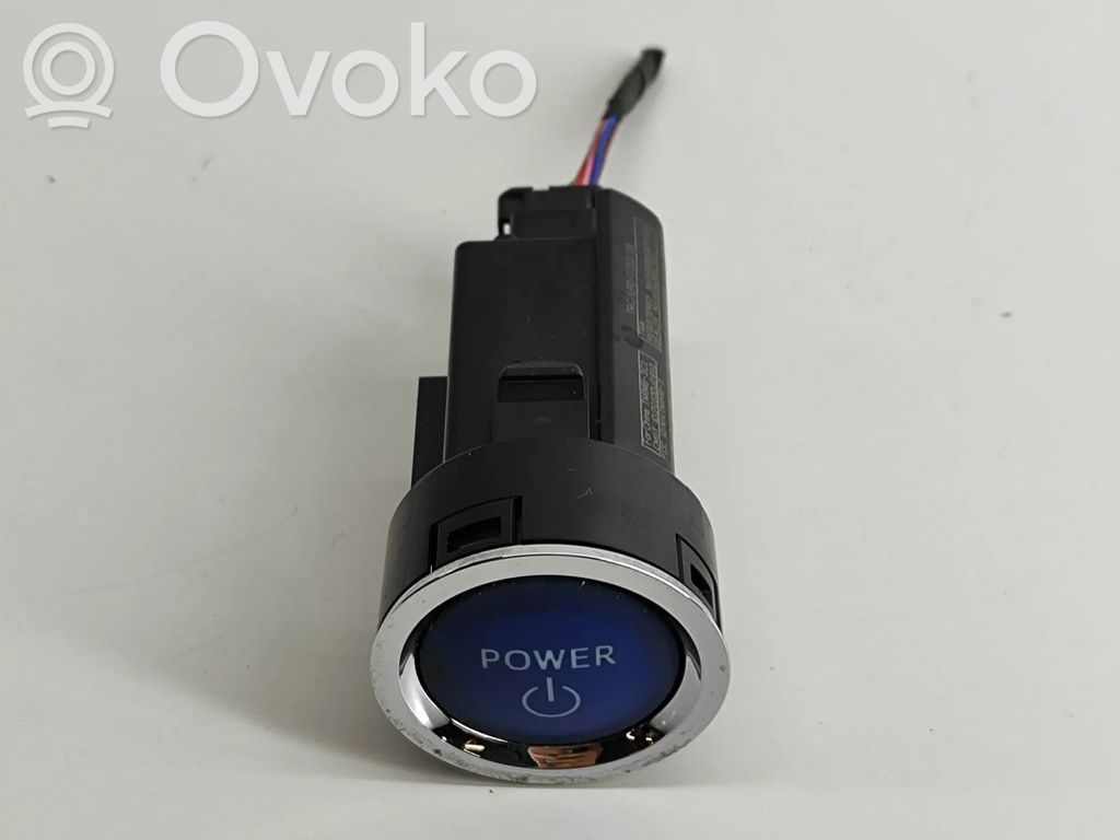 Toyota RAV 4 (XA40) Engine start stop button switch 