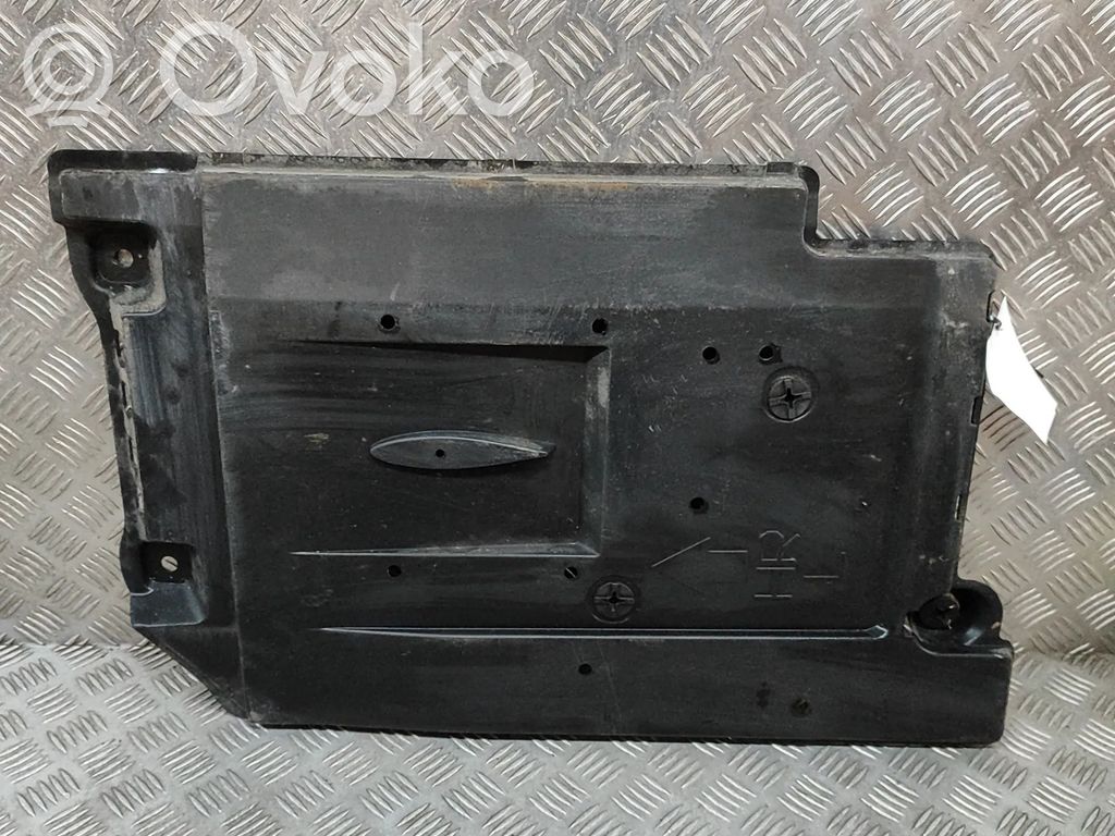 Toyota Auris E180 Protezione inferiore