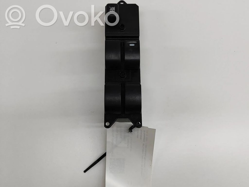 Mitsubishi Lancer Interruptor del elevalunas eléctrico 