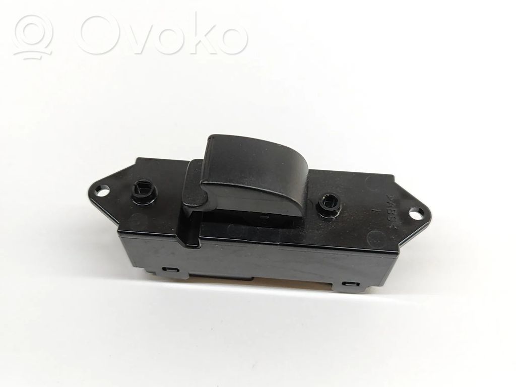 Mitsubishi Lancer Interruptor del elevalunas eléctrico 