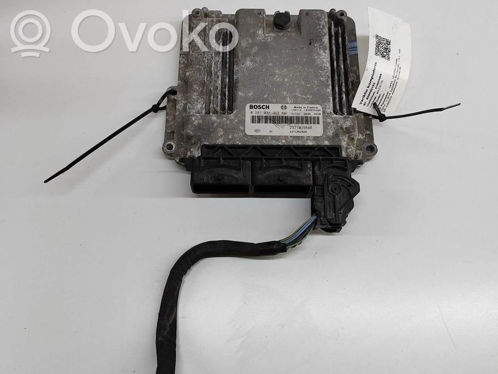 Opel Vivaro Sterownik / Moduł ECU 