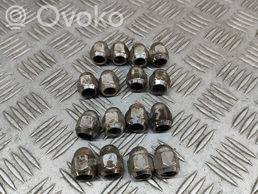 Subaru Outback (BS) Tuercas/tornillos 