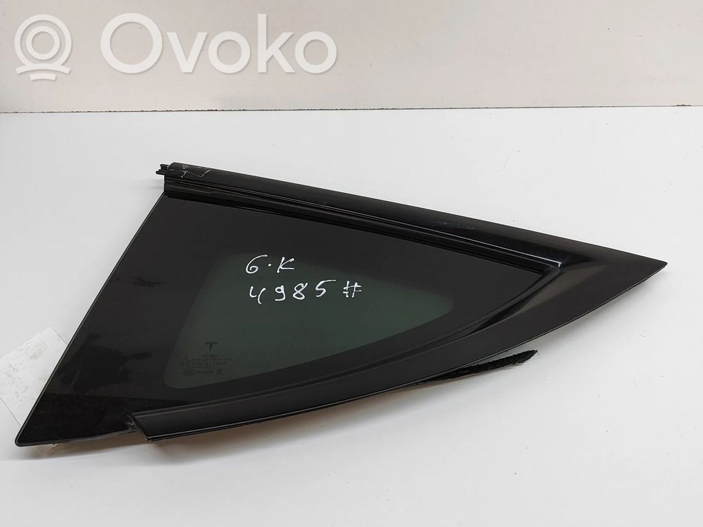 Tesla Model Y Rear side window 