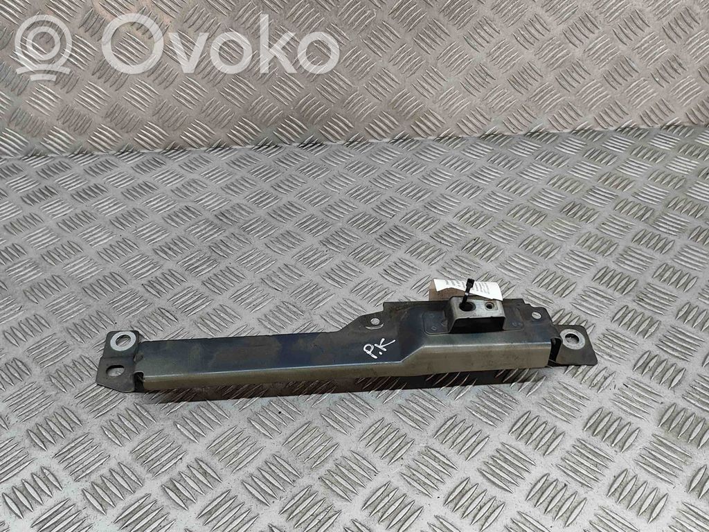 Supporto di montaggio del parafango   31424580