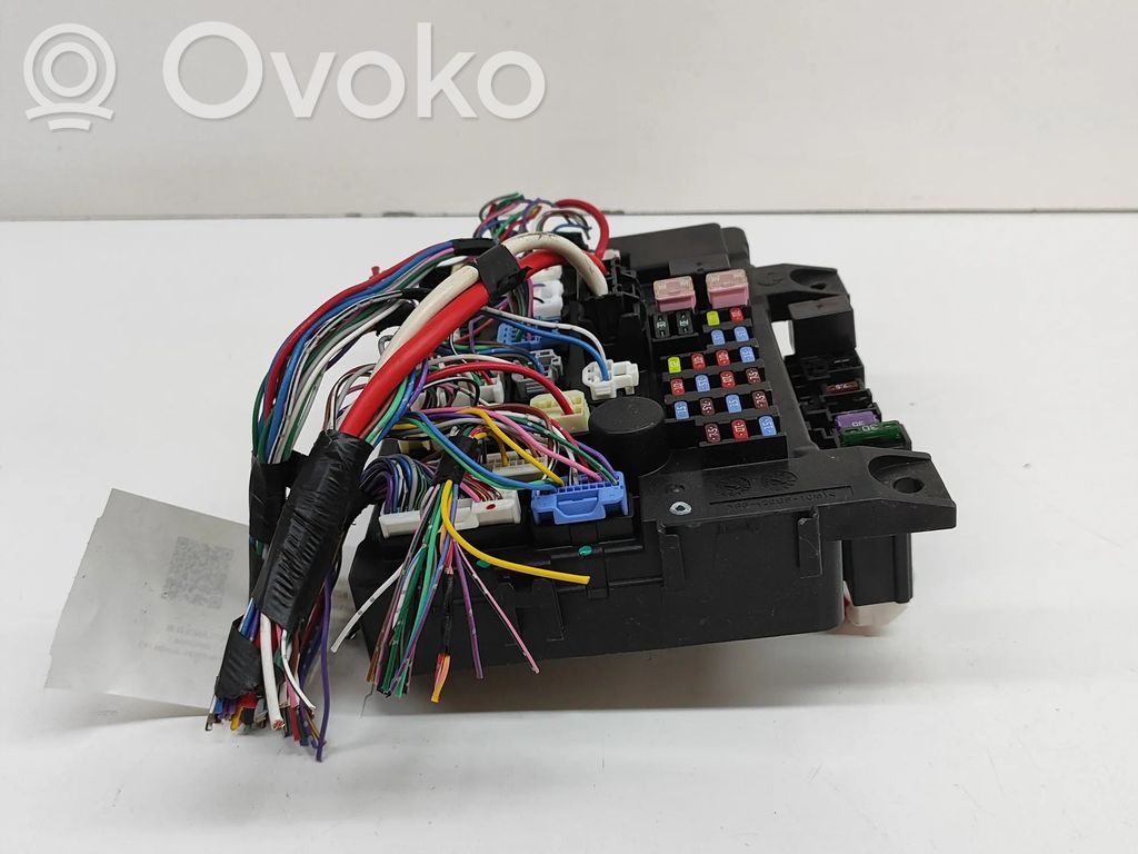 Mitsubishi Outlander Módulo de fusible 