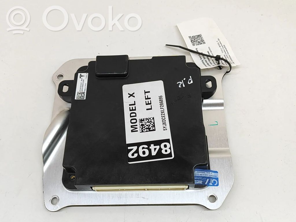Unidad de control/módulo de la puerta   103722200F