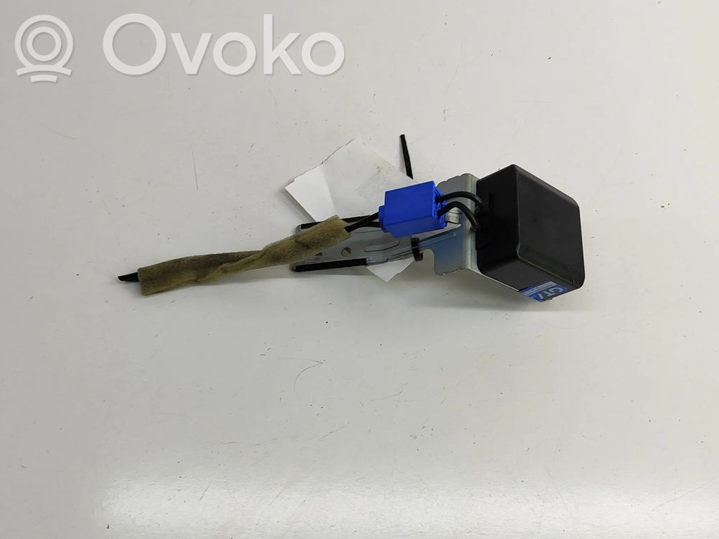 Mazda CX-5 II Aerial GPS antenna 