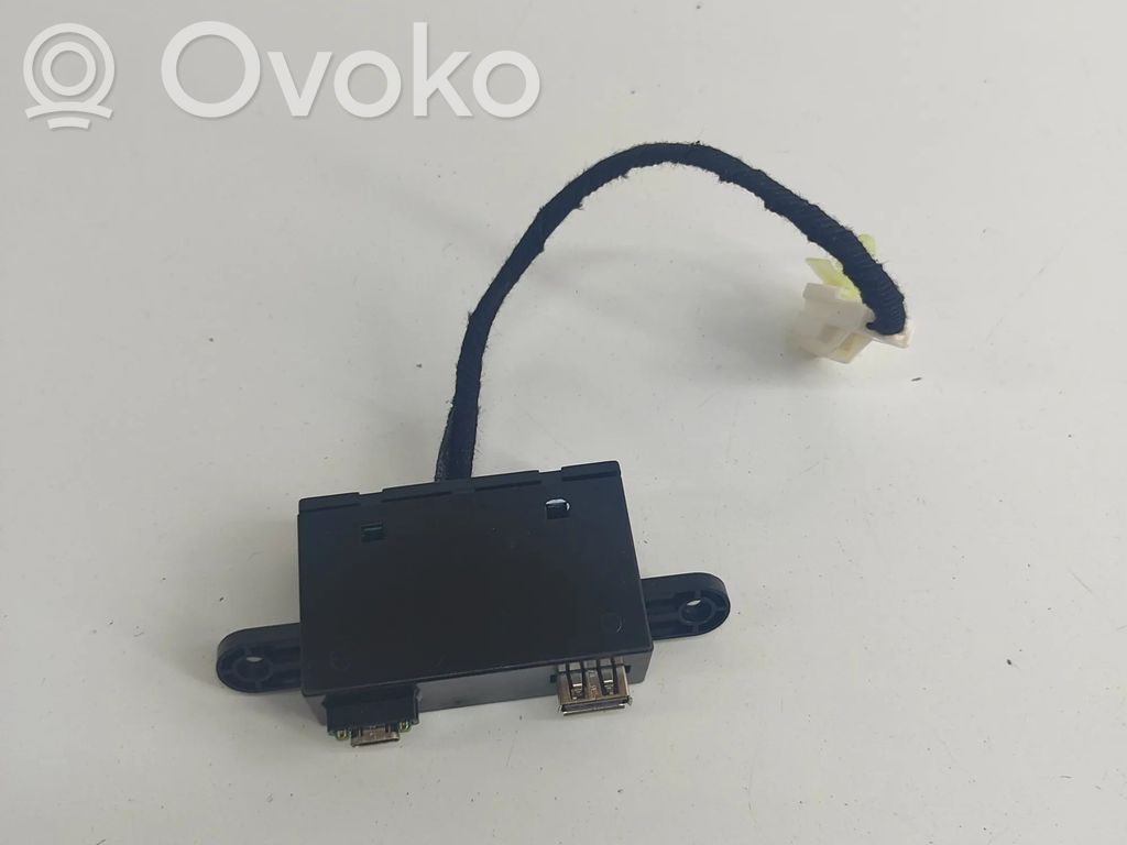 MG ZS Enchufe conector USB 