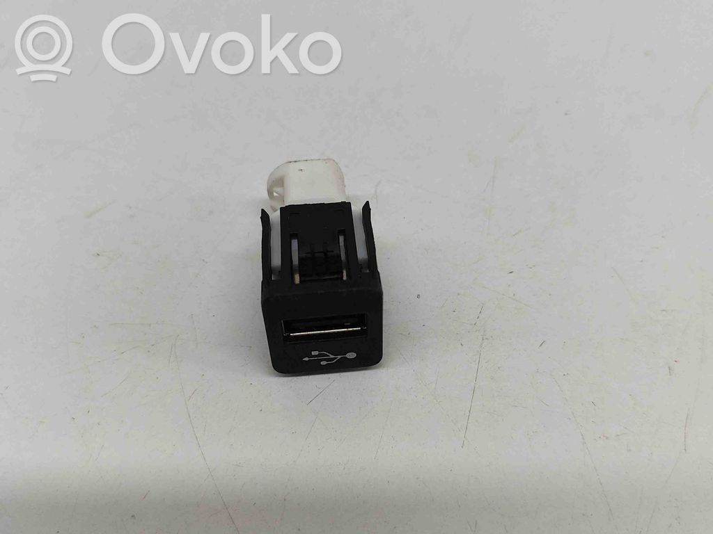 Priză USB   9229294