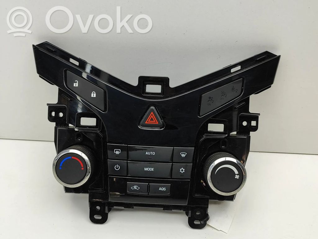 Chevrolet Cruze Interior fan control switch 